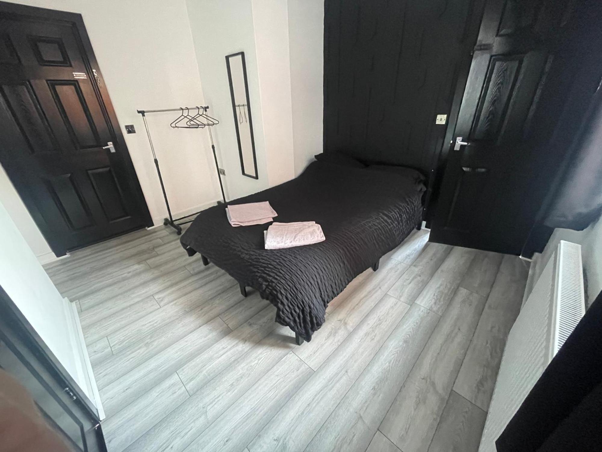 Double Room & Ensuite In Glenfield מראה חיצוני תמונה