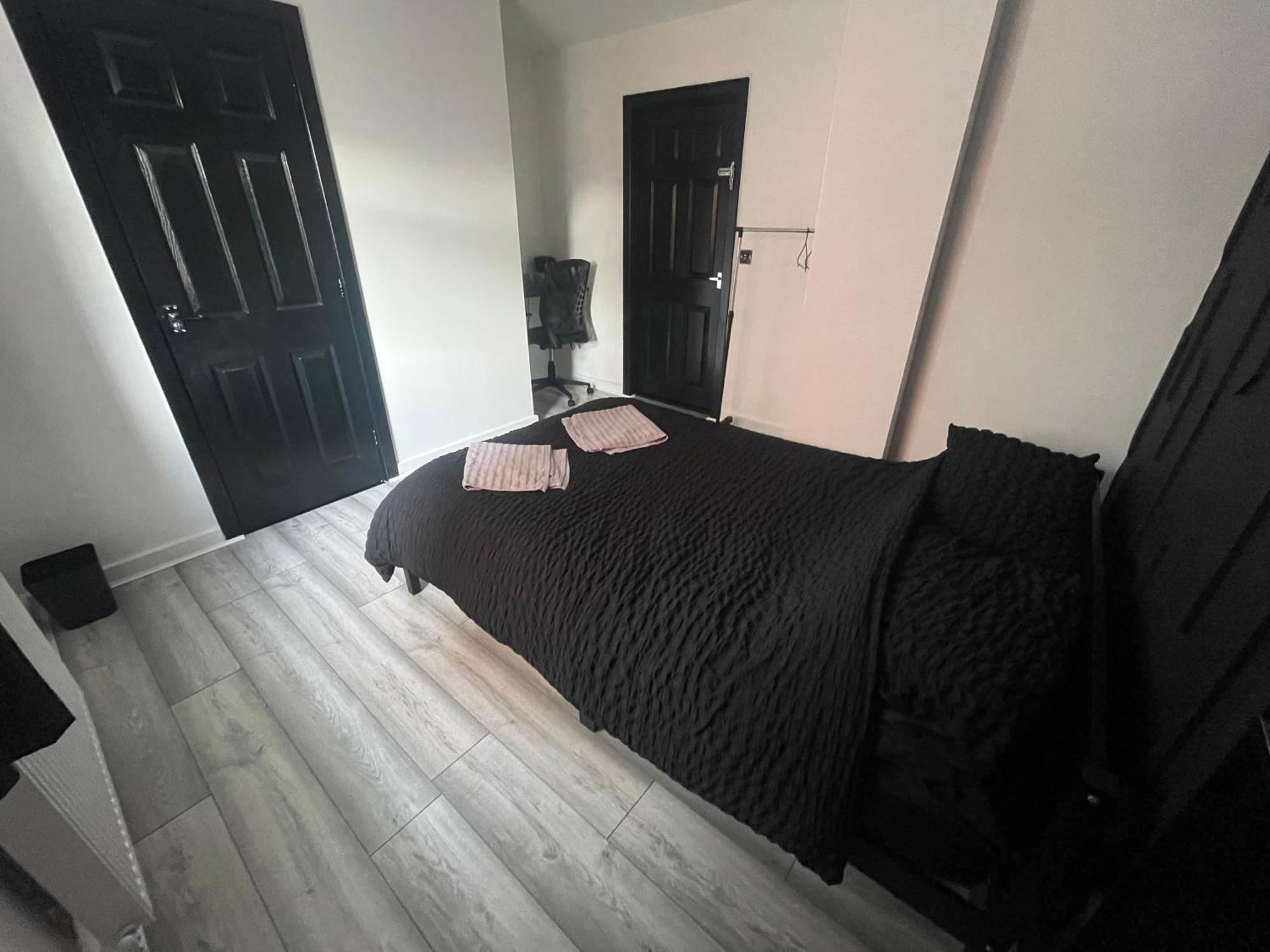 Double Room & Ensuite In Glenfield מראה חיצוני תמונה