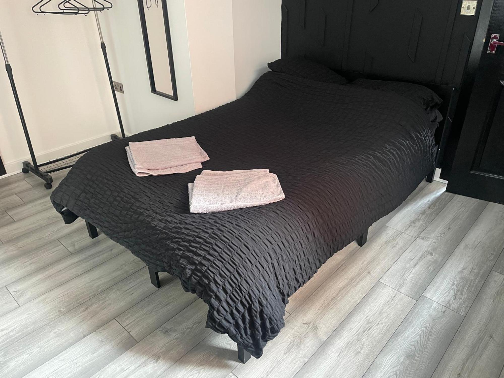 Double Room & Ensuite In Glenfield מראה חיצוני תמונה